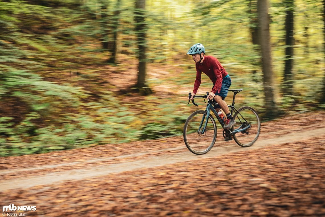 Der Schwerpunkt ist viel weiter über dem Vorderrad als beim MTB