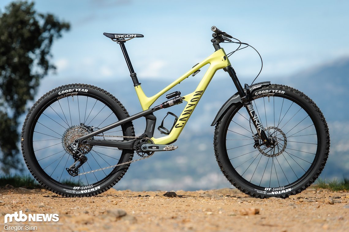 Canyon Spectral CF9