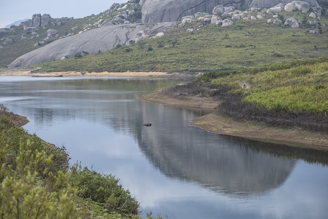 Riders with Paarl Rock reflected during Stage 4 of the 2025 Absa Cape Epic Mountain Bike stage race held at Fairview, Paarl, Cape Town, South Africa on the 20th March 2025. Photo by Dom Barnardt/Cape Epic
PLEASE ENSURE THE APPROPRIATE CREDIT IS GIVEN