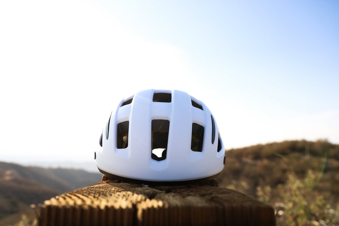 GIANT HELMET ROAD SR-061