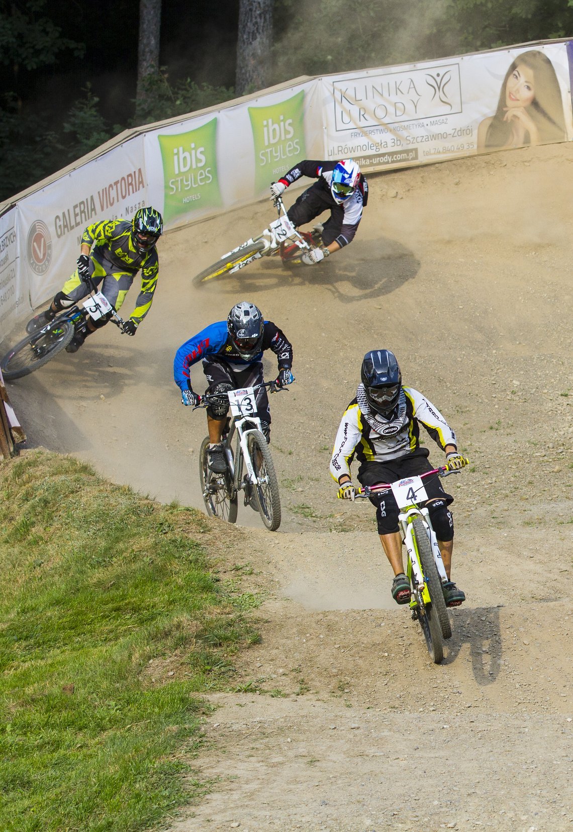 Viertelfinale - Last in Führung