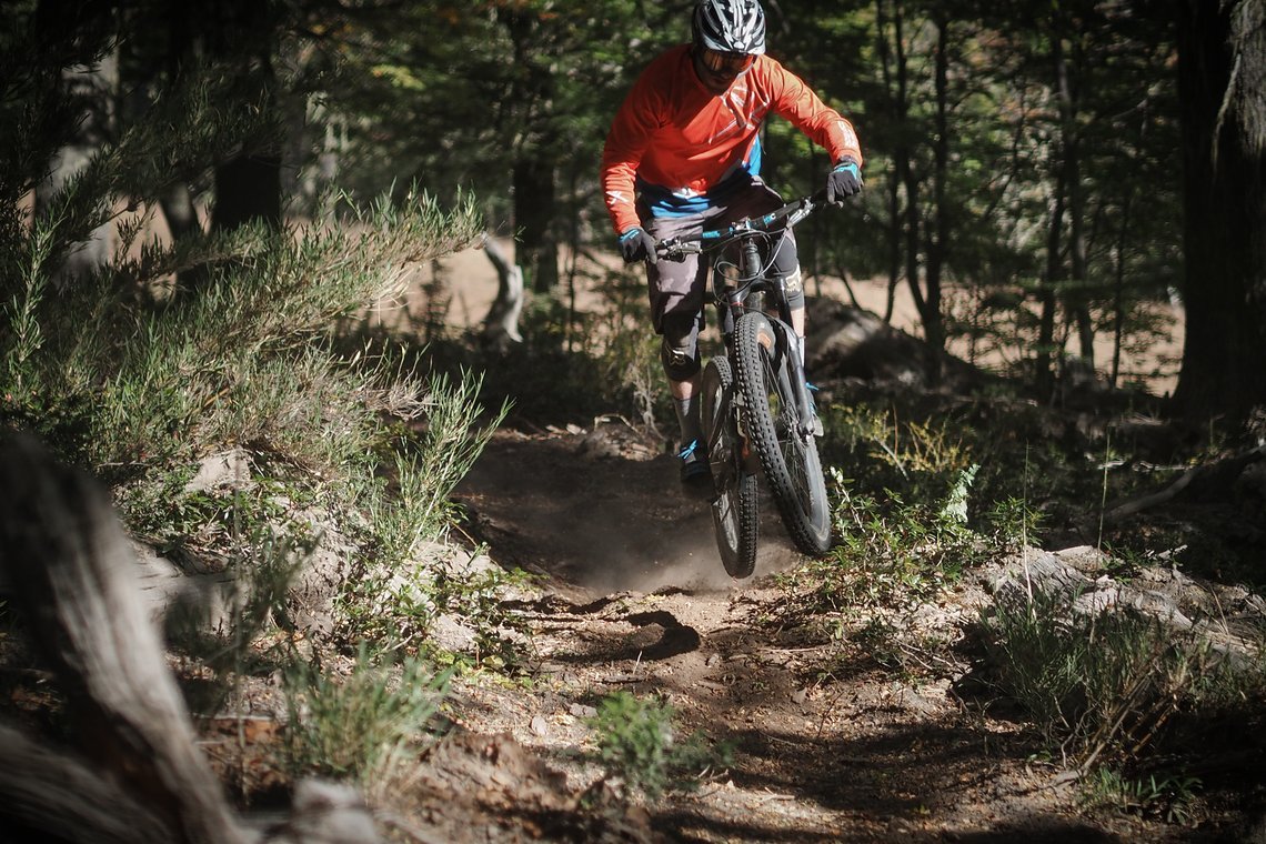 Maxi gibt Vollgas auf seinen Hometrails