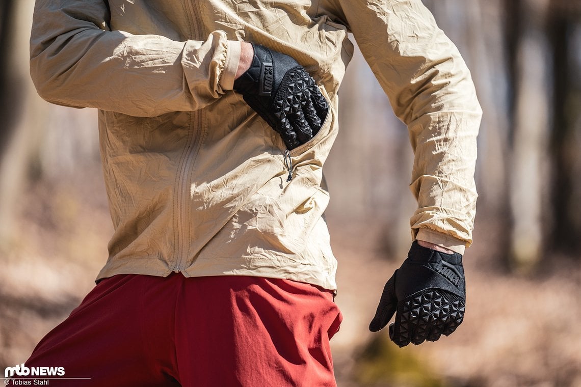 Eine Windjacke sollte so leicht wie möglich sein