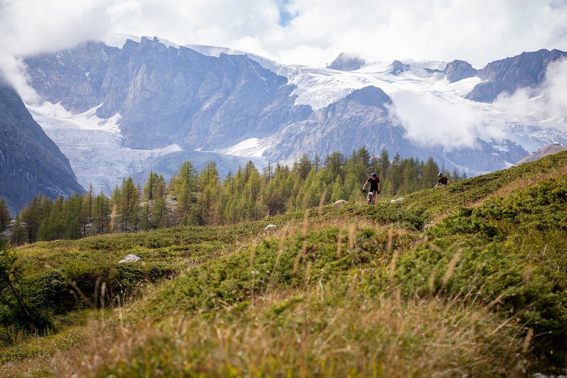 Riders during Stage 4 of the 2018 Perskindol Swiss Epic held from Grächen to Zermatt, Valais, Switzerland on 14 September 2018. Photo by Nick Muzik. PLEASE ENSURE THE APPROPRIATE CREDIT IS GIVEN TO THE PHOTOGRAPHER
