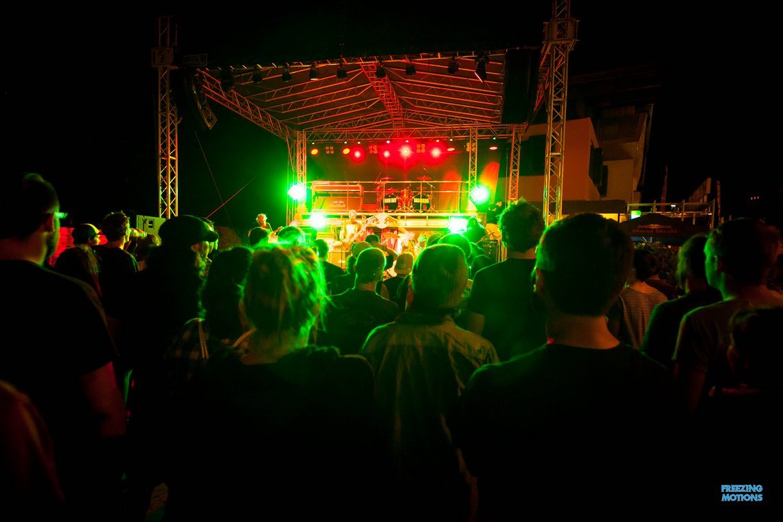 Fett gerockt wird abends zu Red Fang – und (throwback!) Dog Eat Dog, die gerade ihr 25-Jähriges feiern.