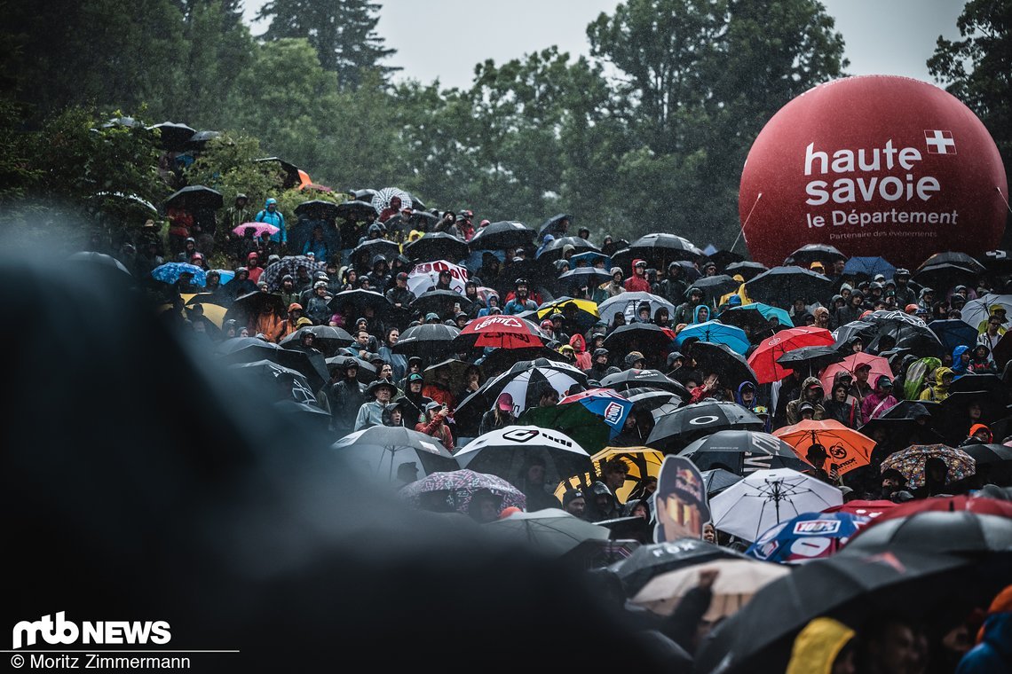 Der Stimmung tat der heftige Regen indes keinen Abbruch