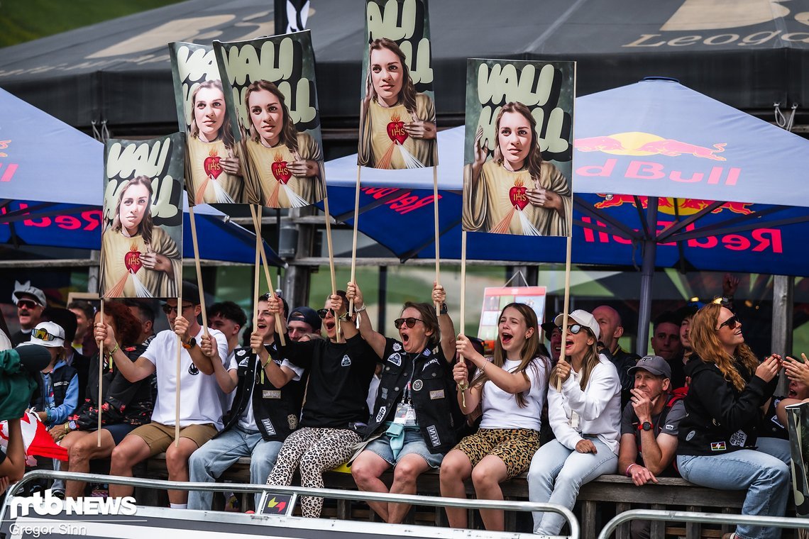Der Vali-Fanclub war natürlich wieder vor Ort präsent.