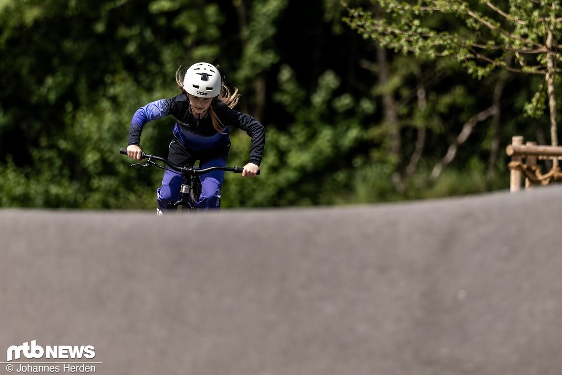 Das Marin ist super ausgewogen und fühlt sich auf Pumptracks äußerst wohl.