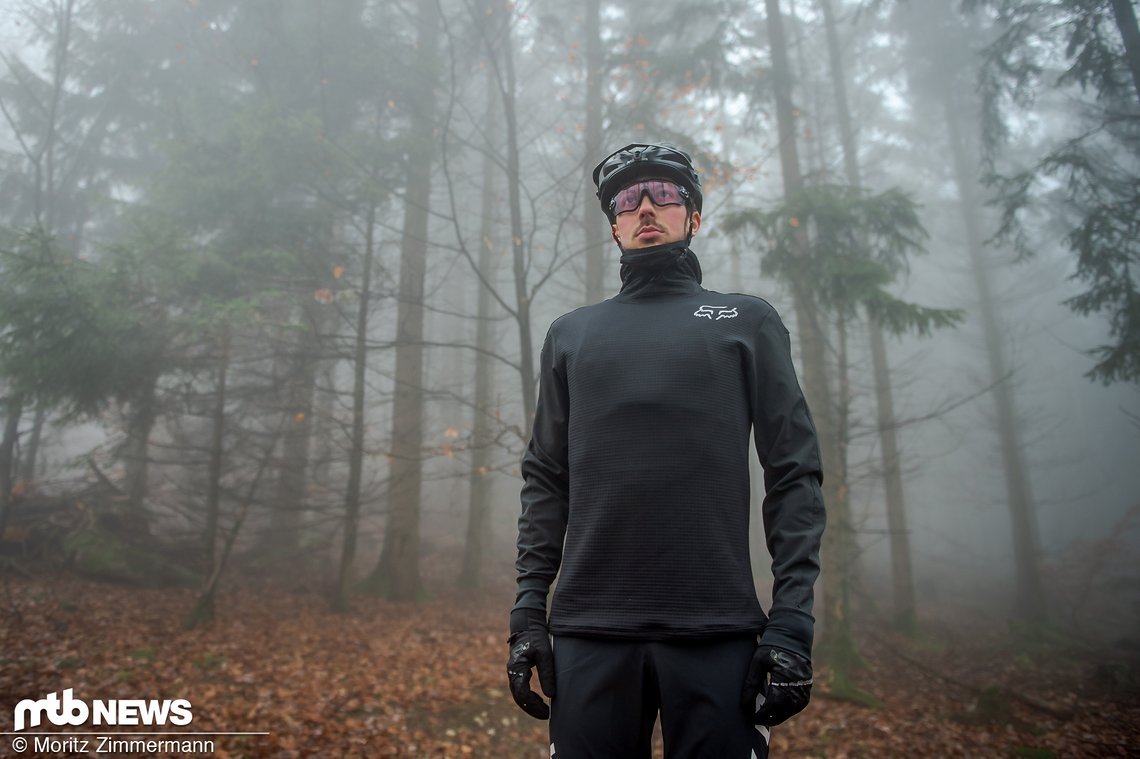 Das Fox Defend Thermo Jersey soll perfekt für kalte Winter-Ausfahrten geeignet sein