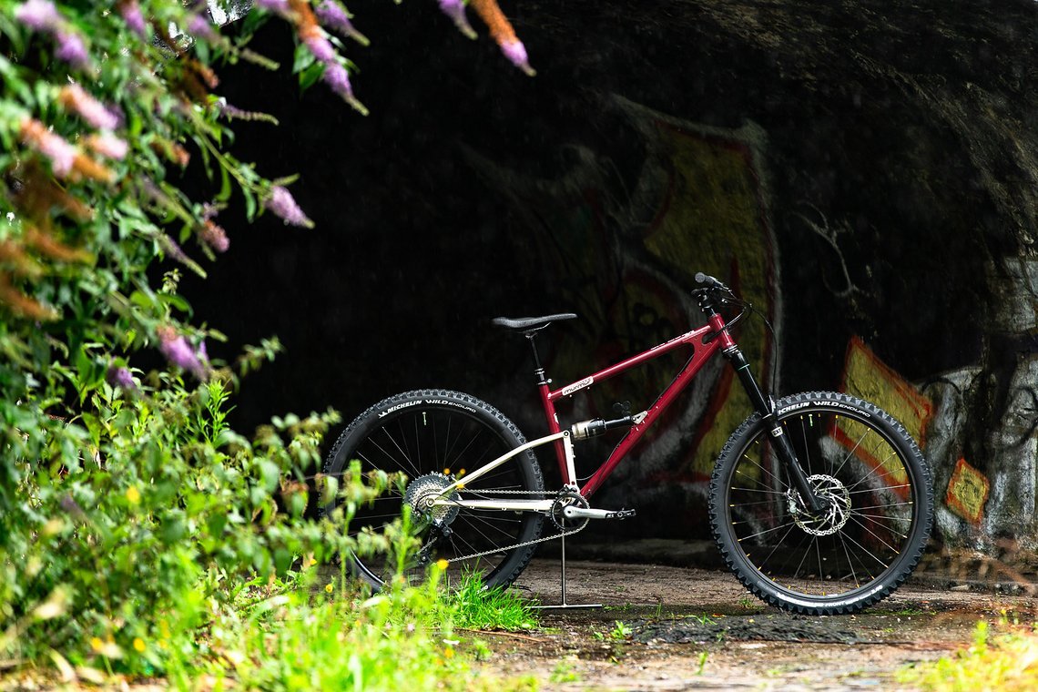 Starling Cycles Mega Murmur Web Size-103