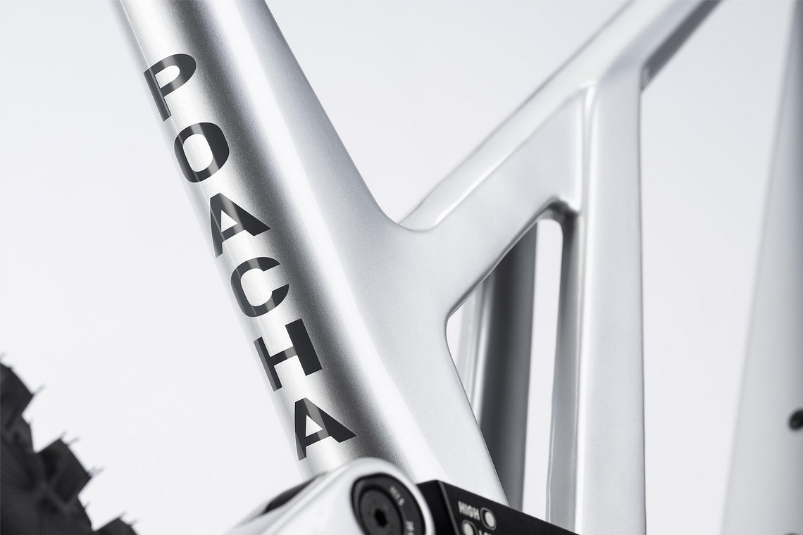 GHOST MY25 26 POACHA-FULL-PARTY Mullet DETAIL-3 ERLT1 web