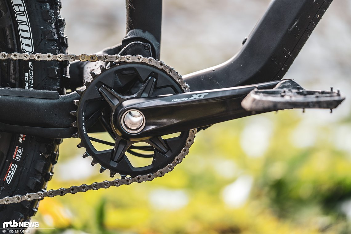 Die Shimano XT-Kurbel fällt relativ schwer aus