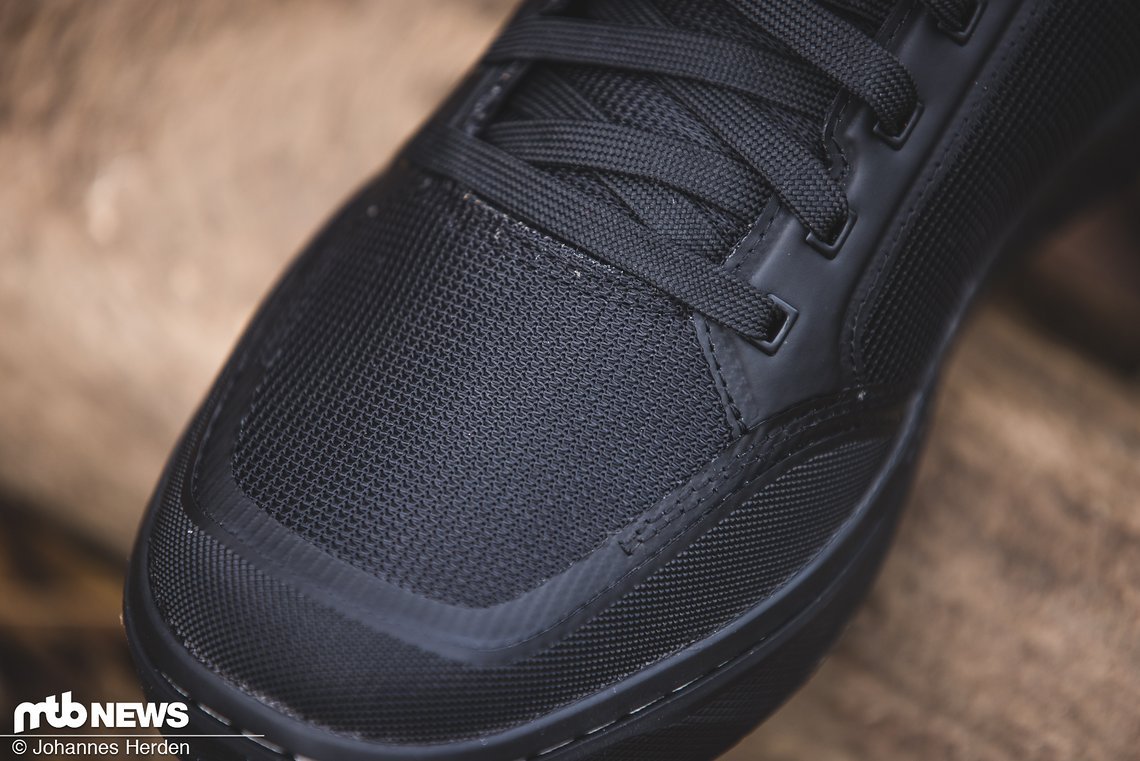 Dank Mesh-Einsätzen sollen die Schuhe möglichst atmungsaktiv sein.