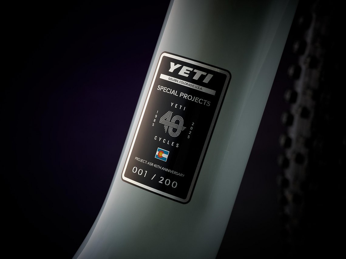MY25 YetiCycles ASR 40 Detail SP-Badge