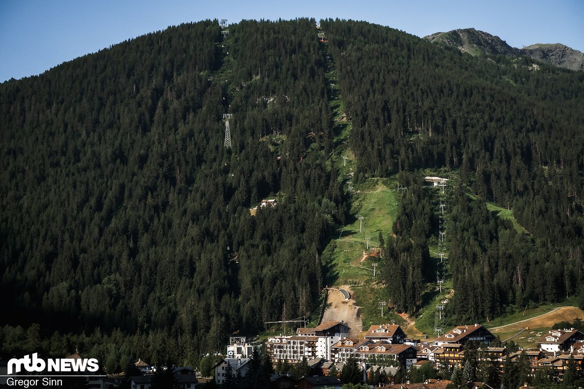 Da geht's runter: Sage und schreibe 641 Tiefenmeter hat die Strecke in La Thuile, und jeder dieser Tiefenmeter ist gnadenlos steil.