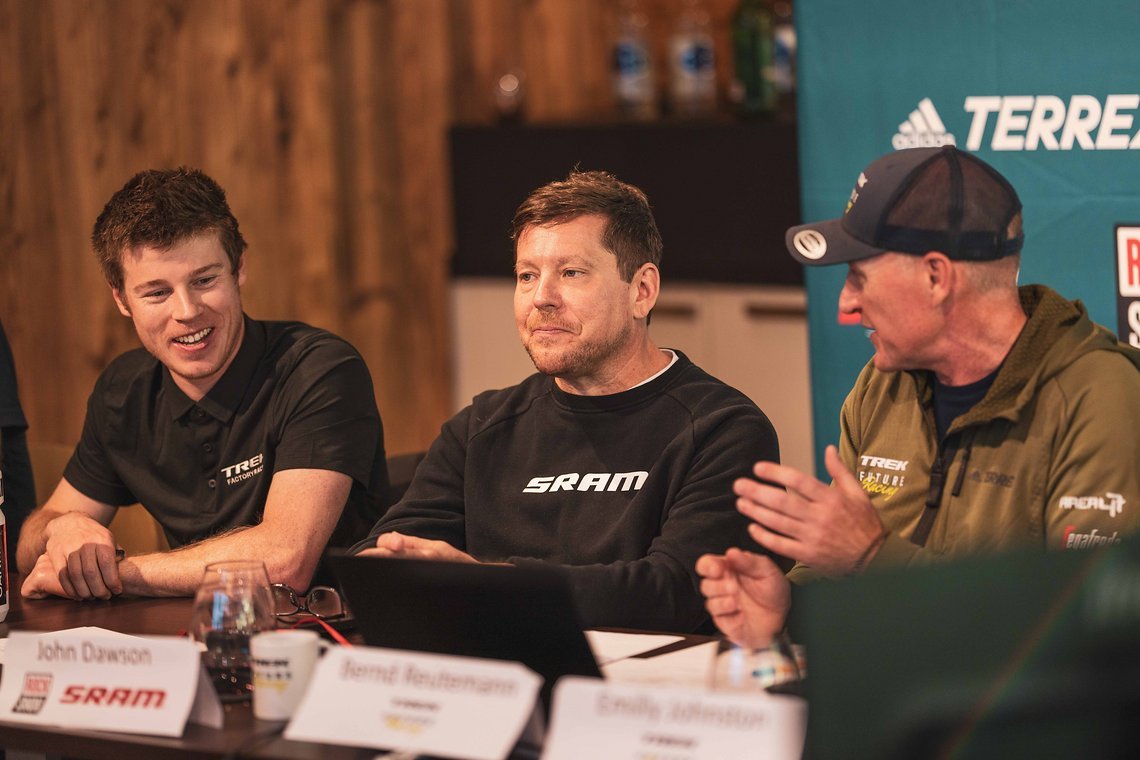 Mit dabei waren auch Anton Cooper (Trek Factory Racing) und John Dawson (SRAM Global MTB Race Manager).