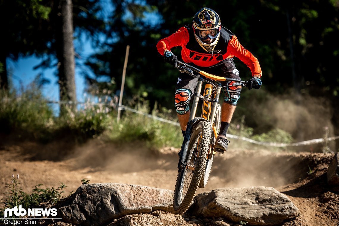 Das Scott Gambler Tuned ist ein Race-Bike und verlangt nach etwas Führung