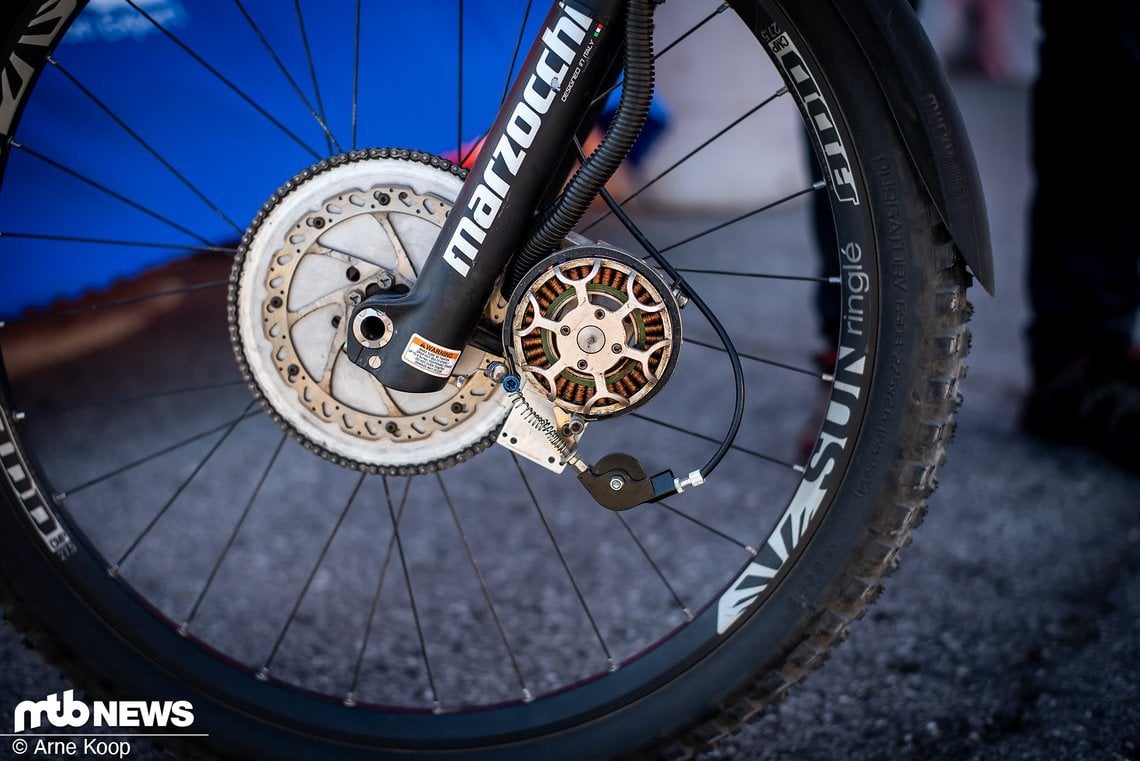 Bei den Motoren hat sich der Tüftler im Drohnen- und Skateboard-Segment bedient.