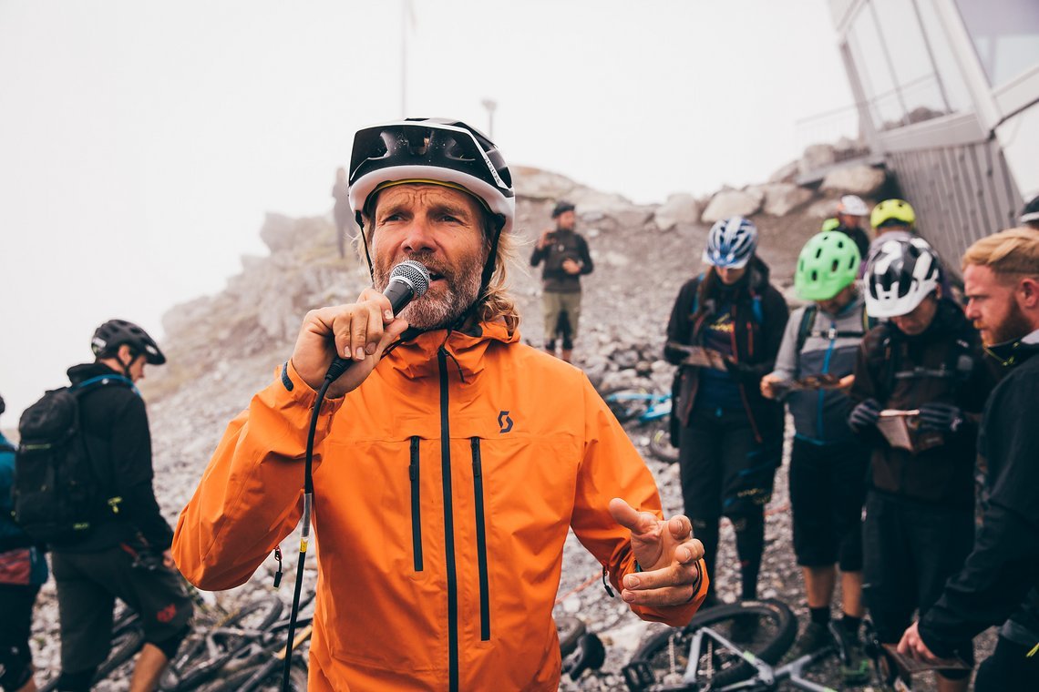 Briefing der Teilnehmerinnen und Teilnehmer: Chefsache