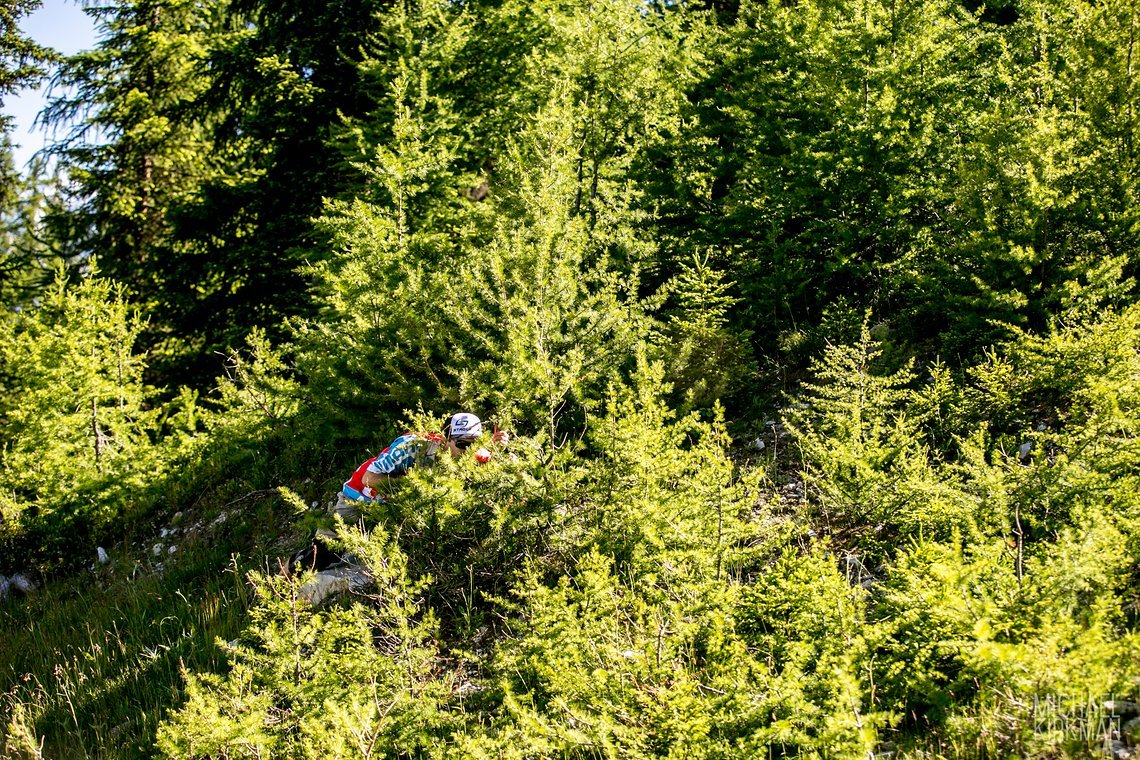 Spionage unter Freunden? Na klar! Was die USA können, kann Ali schon lange. Gut getarnt geht er persönlich auf Jagd nach fiesen Shortcuttern. Natürlich nicht ohne vorher alle Teilnehmer gewarnt zu haben.