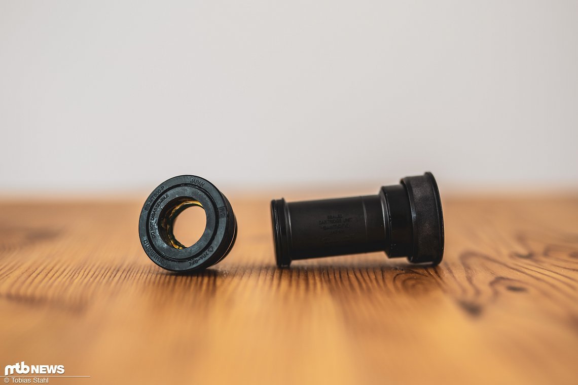In unserem Fall haben wir die Kurbel mit dem Standard-Pressfit-Innenlager von Shimano montiert.