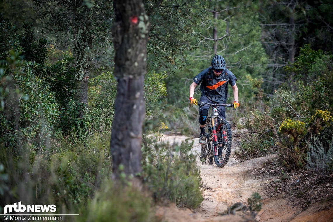 … oder steile Rampen hoch wie ein XC-Bike