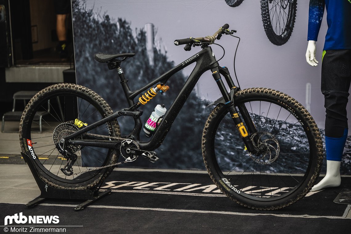 Bei Specialized ebenfalls in den Pits zu finden war das neue Trail-Bike von Finn Iles