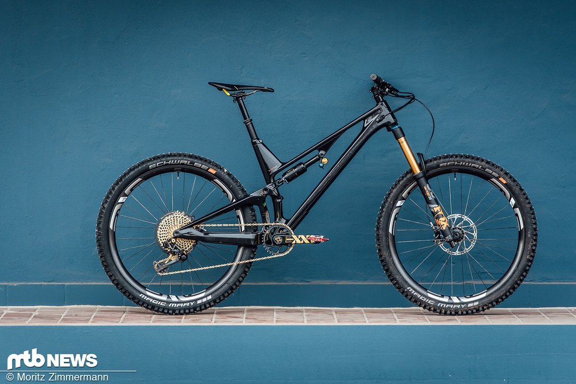 Das Unno Burn ist ein extravagantes und besonderes Enduro-Bike, das mit einem agilen und direkten Fahrverhalten für viel Fahrspaß sorgt