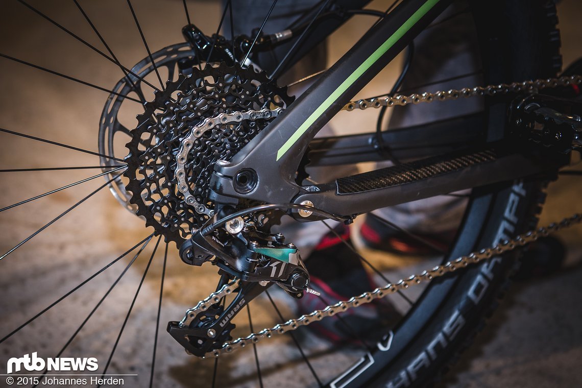 Das Slide kommt mit einer SRAM X01 11-fach Schaltung