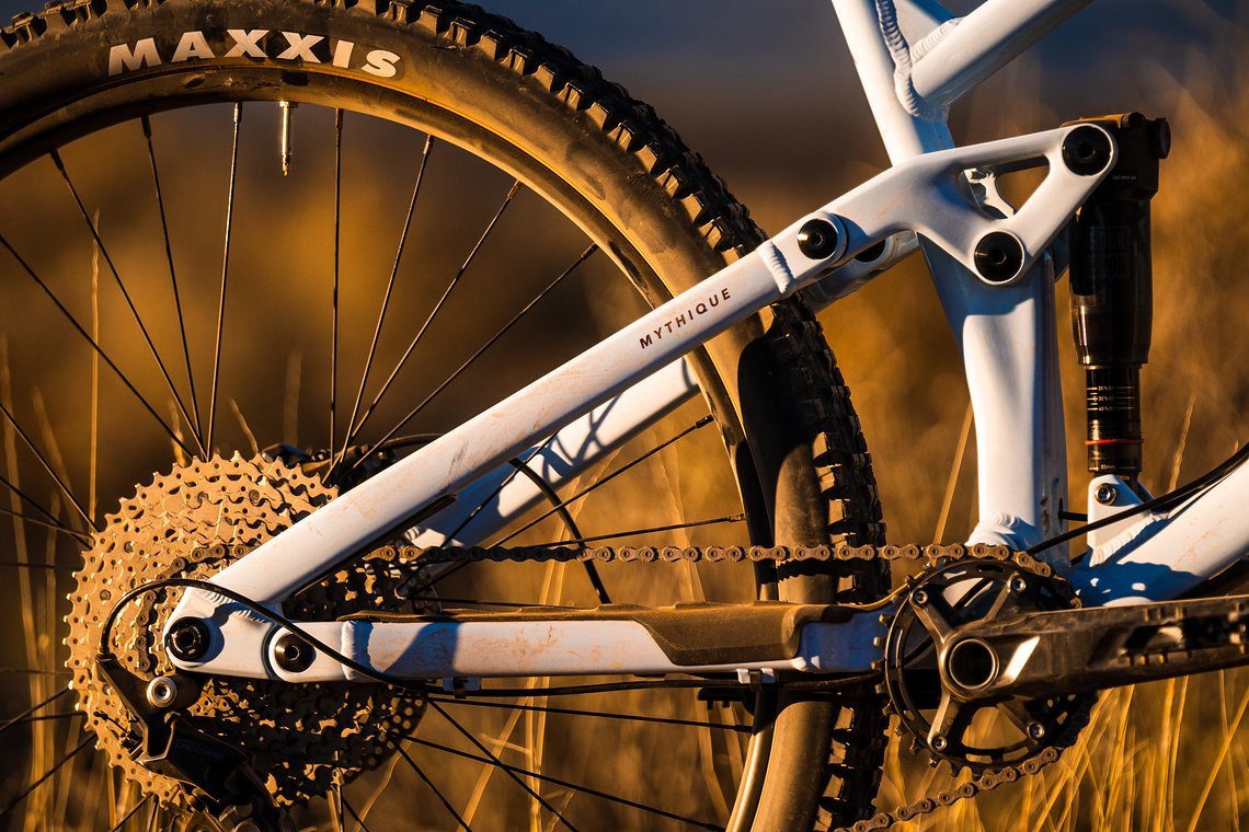 Grey Bike Heros-16