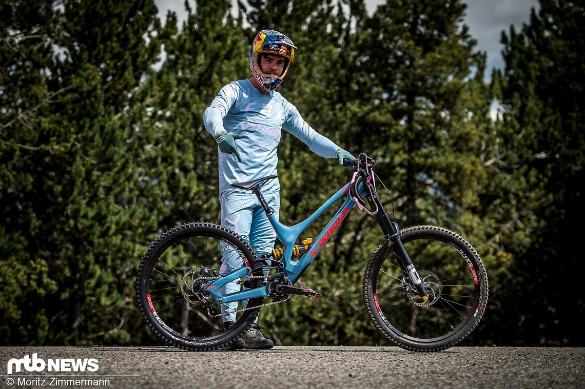 Specialized verzichtet 2019 auf die Dienste einer weiblichen Fahrerin und geht nur mit Loïc Bruni und Finn Iles an den Start.