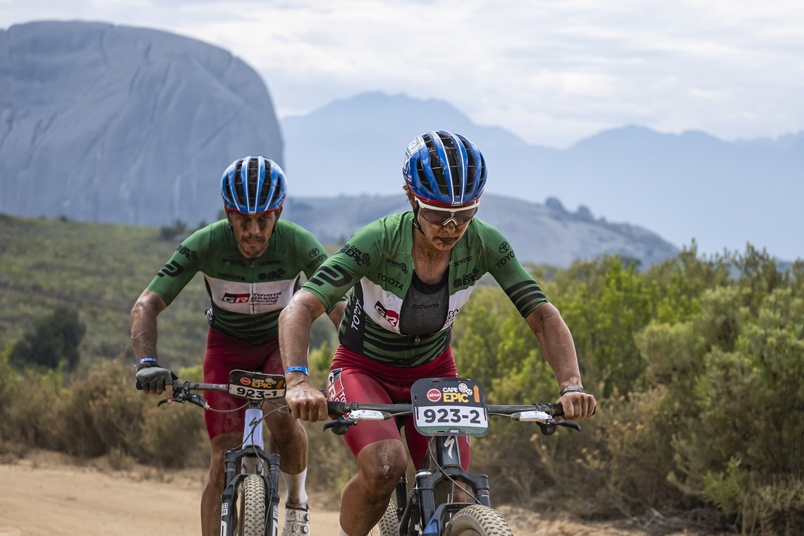 Sam Saunders and Riaan Weideman lea the mixed category during Stage 4 of the 2025 Absa Cape Epic Mountain Bike stage race held at Fairview, Paarl, Cape Town, South Africa on the 20th March 2025. Photo by Dom Barnardt/Cape Epic
PLEASE ENSURE THE APPRO