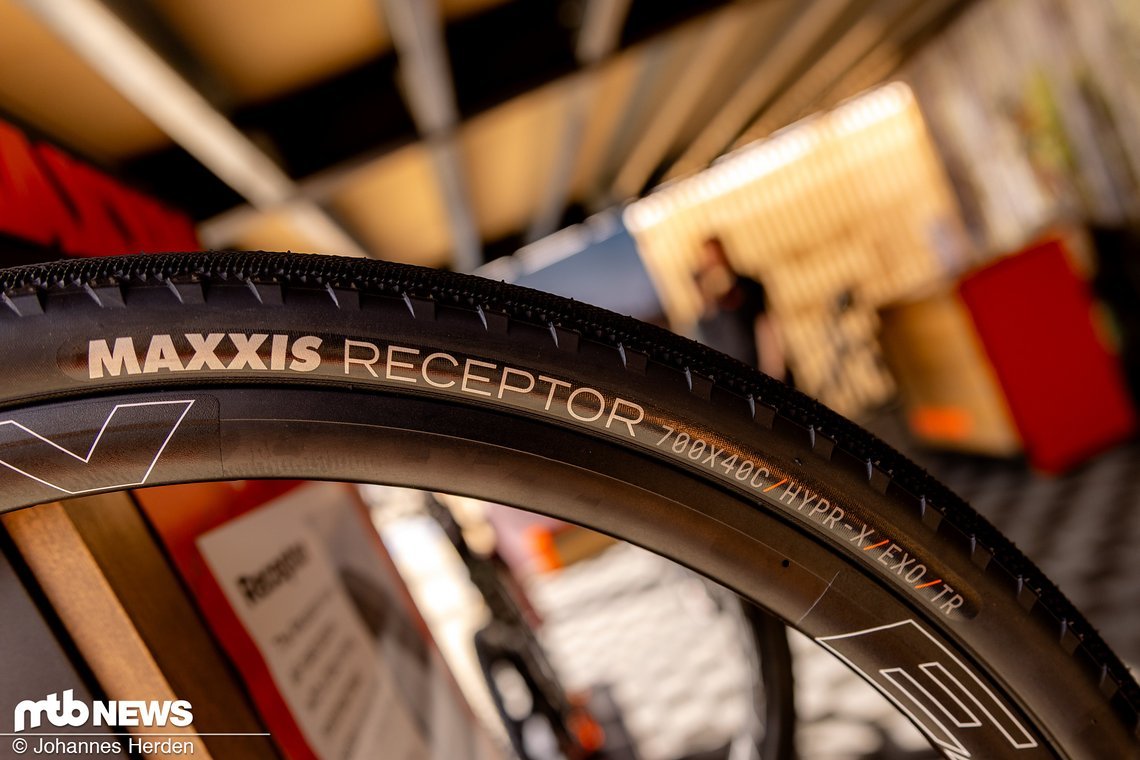 Maxxis-10