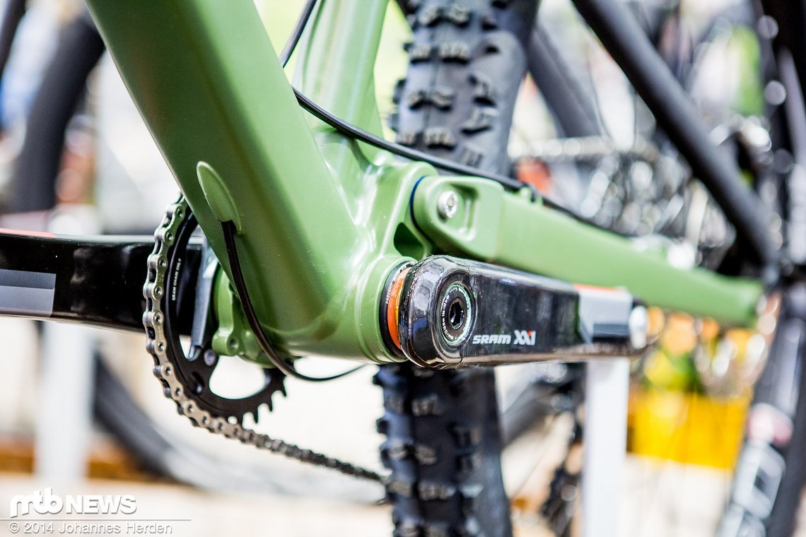 Saubere Kabelführung und je nach Ausstattung eine teure Sram XX1 Ausstattung