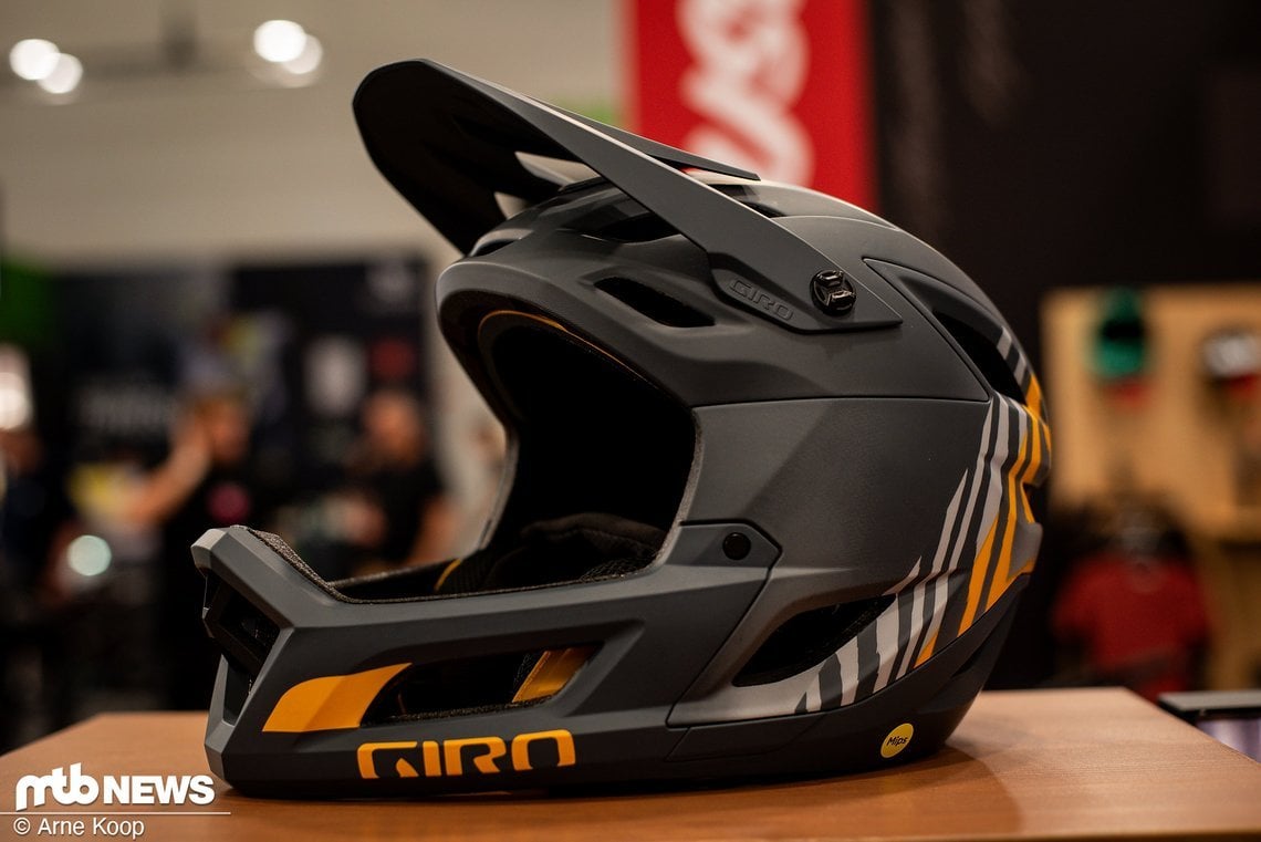 Der Giro Coalition Spherical wurde auf der Eurobike erst der Öffentlichkeit präsentiert und richtet sich an Enduro-Biker