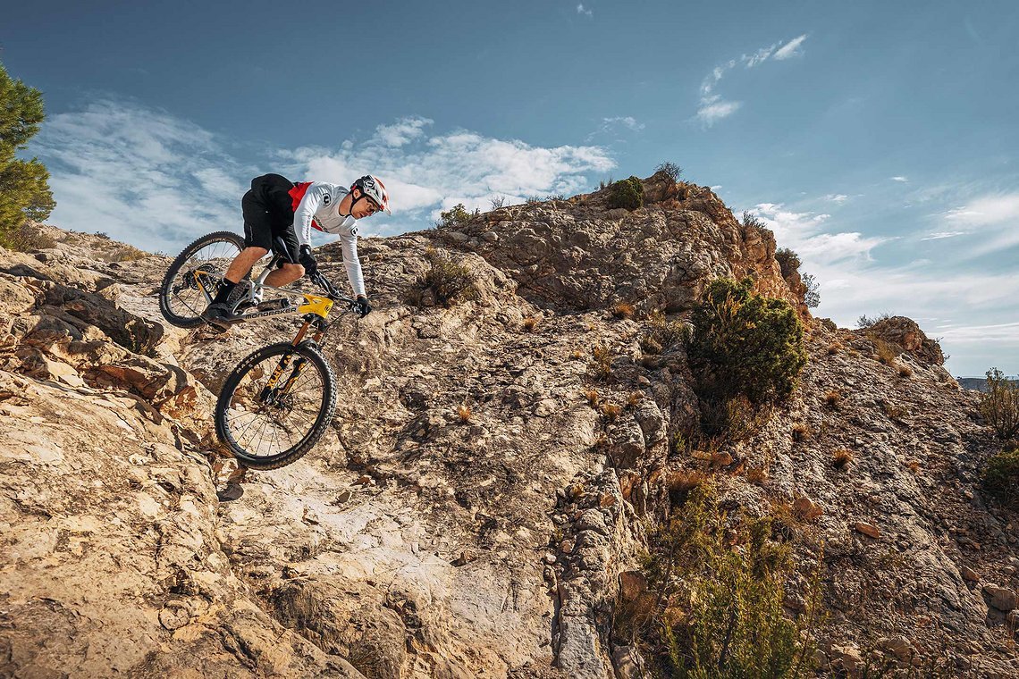 Nach mehreren Jahren und vielen Erfolgen auf YT-Bikes kommt für David mit dem Wechsel zu Mondraker ein großer Umbruch.