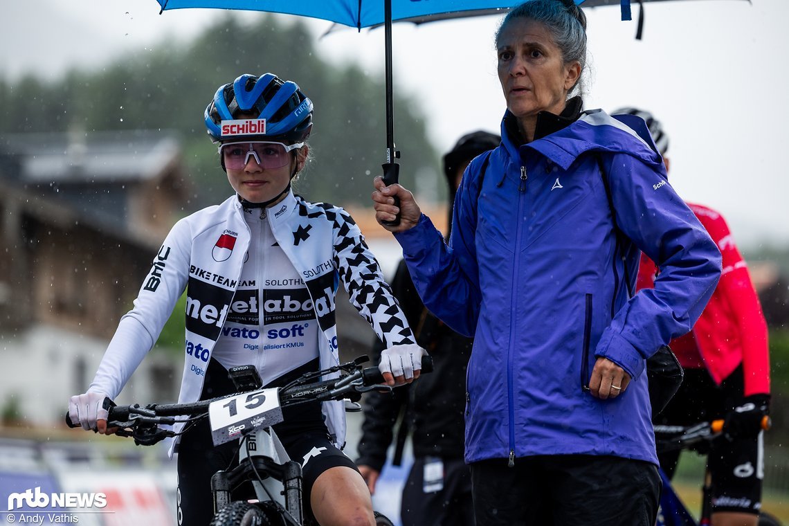 Die Ersten, die am frühen Morgen in den Regen von Leogang geschickt wurden, waren die U23-Damen