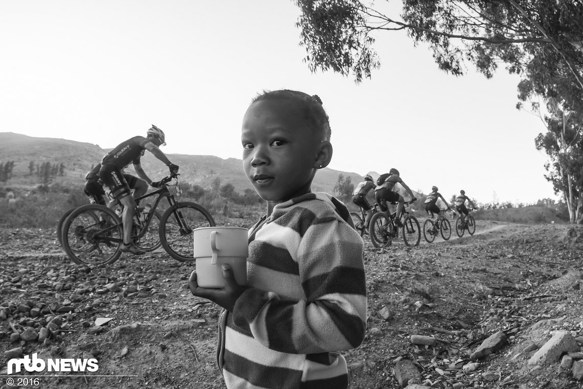 Verschieden Kulturen treffen beim Cape Epic direkt aufeinander.