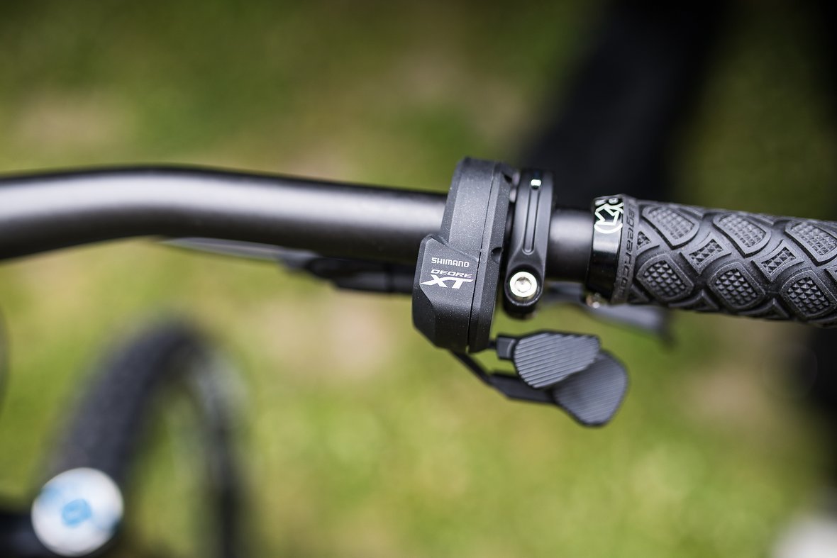 Shimano XT Di2: Erschwingliche Elektro-Schaltung im Test