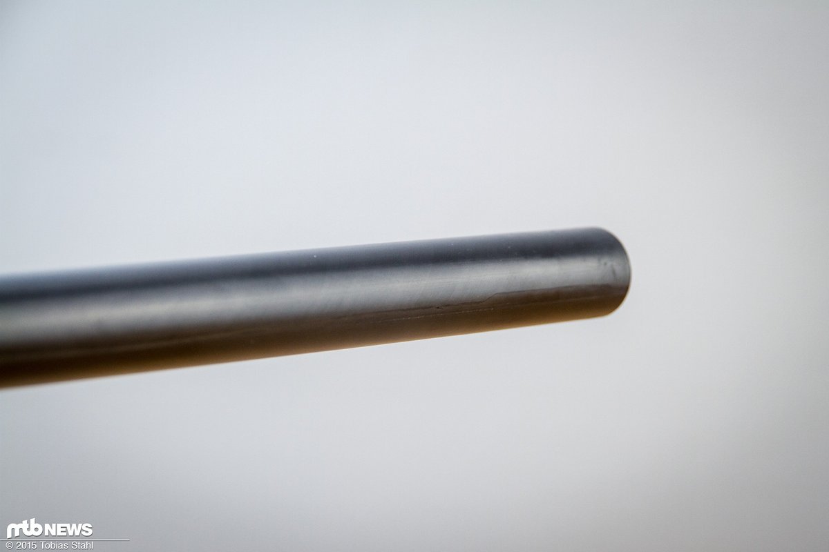 Hier wird nicht gekürzt: Acros bringt keine Markierungen auf dem Lenker auf und verbietet das Kürzen Hier wird nicht gekürzt: Acros bringt keine Markierungen auf dem Lenker auf und verbietet das Kürzen