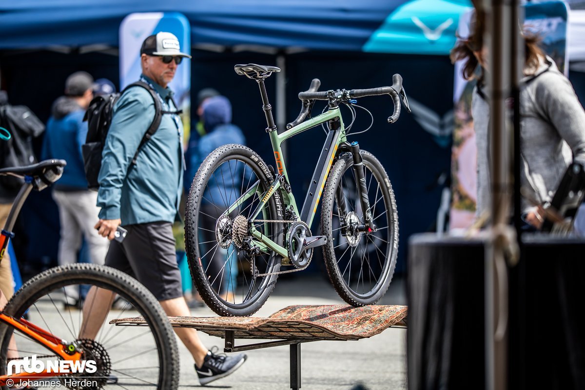 Mit dem Niner MCR 9 RDO präsentieren die Amerikaner das Gravel-Fully fast in Serienreife Mit dem Niner MCR 9 RDO präsentieren die Amerikaner das Gravel-Fully fast in Serienreife