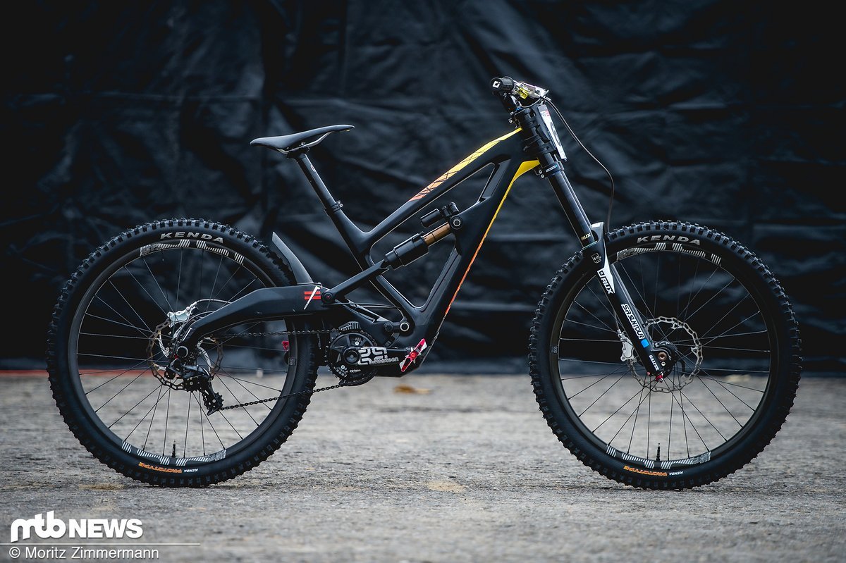 Das Bike konnte bereits seit einigen Monaten im World Cup beobachtet werden und stand schon mehrfach auf dem Podium Das Bike konnte bereits seit einigen Monaten im World Cup beobachtet werden und stand schon mehrfach auf dem Podium