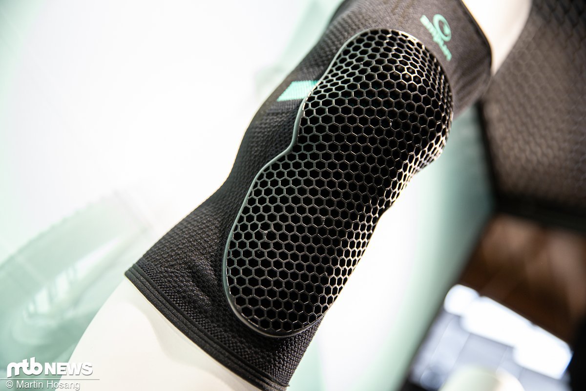 Die neuen Amplifi MKX-Knieschoner sollen mit einem hohen Fahrkomfort begeistern Die neuen Amplifi MKX-Knieschoner sollen mit einem hohen Fahrkomfort begeistern