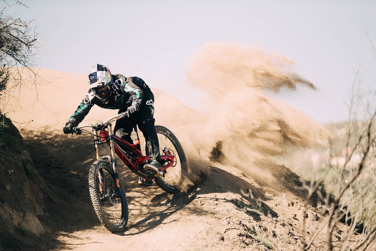 YT wird beweisen wollen, dass ihr Downhill-Flaggschiff Tues auch einen Weltcup gewinnen kann YT wird beweisen wollen, dass ihr Downhill-Flaggschiff Tues auch einen Weltcup gewinnen kann