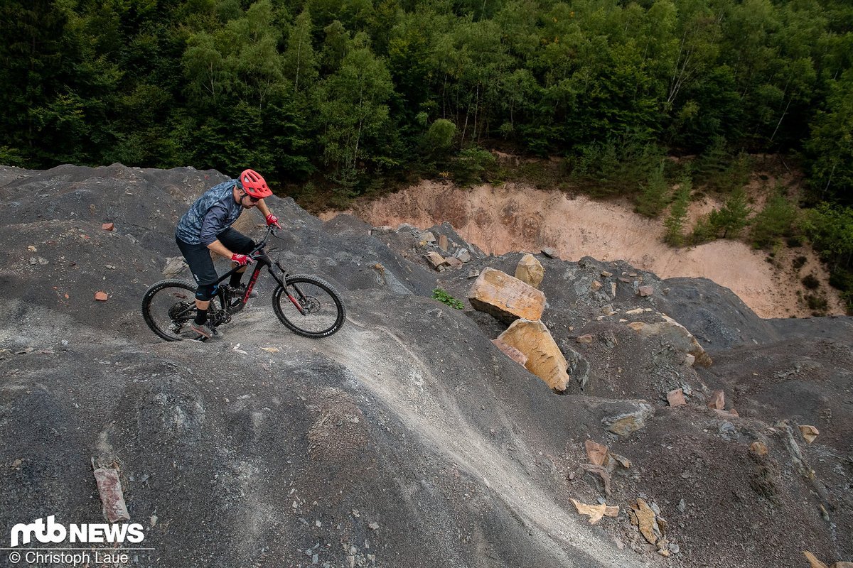 Als Super All Mountain ist das Focus SAM eher für die Abfahrt konzipiert, soll aber auch bergauf gut klettern Als Super All Mountain ist das Focus SAM eher für die Abfahrt konzipiert, soll aber auch bergauf gut klettern