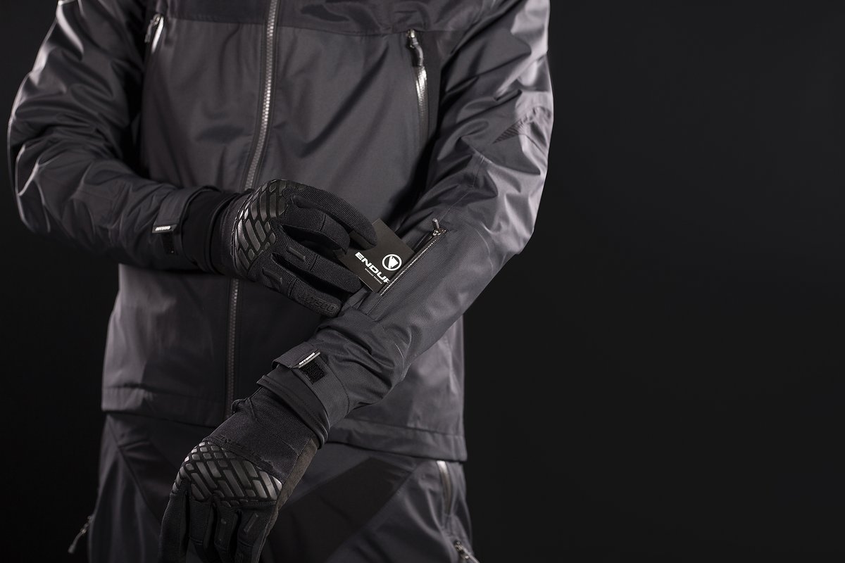 Die MT500 Wasserdichte Jacke II soll jeglichen Wetterbedingungen trotzen Die MT500 Wasserdichte Jacke II soll jeglichen Wetterbedingungen trotzen