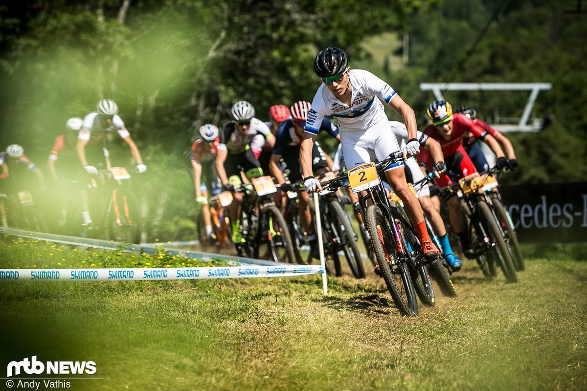 Der Europameister Joshua Dubau führte zu Beginn des Rennens in Mont-Sainte-Anne, stürzte und landete letztlich nur auf dem 11. Rang Der Europameister Joshua Dubau führte zu Beginn des Rennens in Mont-Sainte-Anne, stürzte und landete letztlich nur auf dem 11. Rang