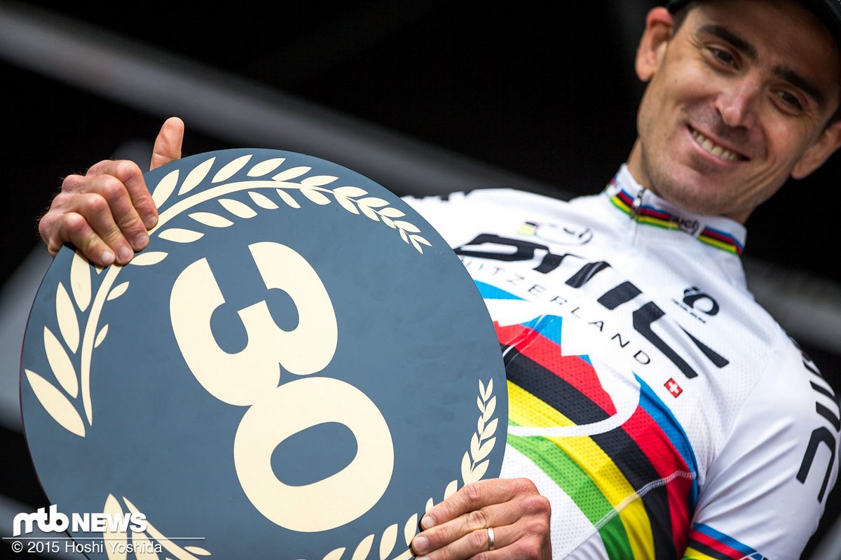 Die Auftritte von Julien Absalon waren stets besonders - sowohl der 30. Weltcupsieg seiner Karriere, als auch das packende Duell mit Nino Schurter vor zwei Jahren werden unvergessen bleiben Die Auftritte von Julien Absalon waren stets besonders - sowohl der 30. Weltcupsieg seiner Karriere, als auch das packende Duell mit Nino Schurter vor zwei Jahren werden unvergessen bleiben