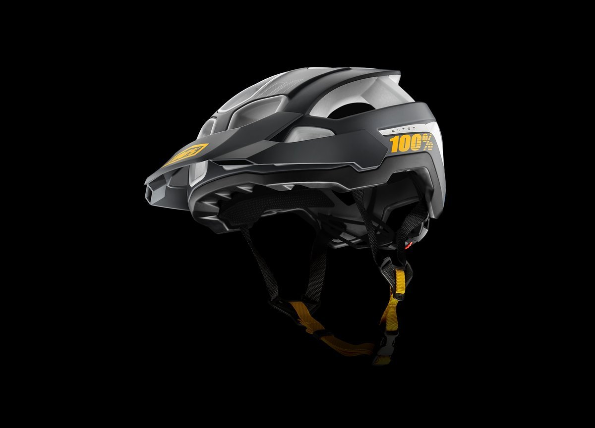 Der 100% Altec ist der neue, leichte All-Mountain-Helm im Programm und kommt in den Farben Charcoal ... Der 100% Altec ist der neue, leichte All-Mountain-Helm im Programm und kommt in den Farben Charcoal ...