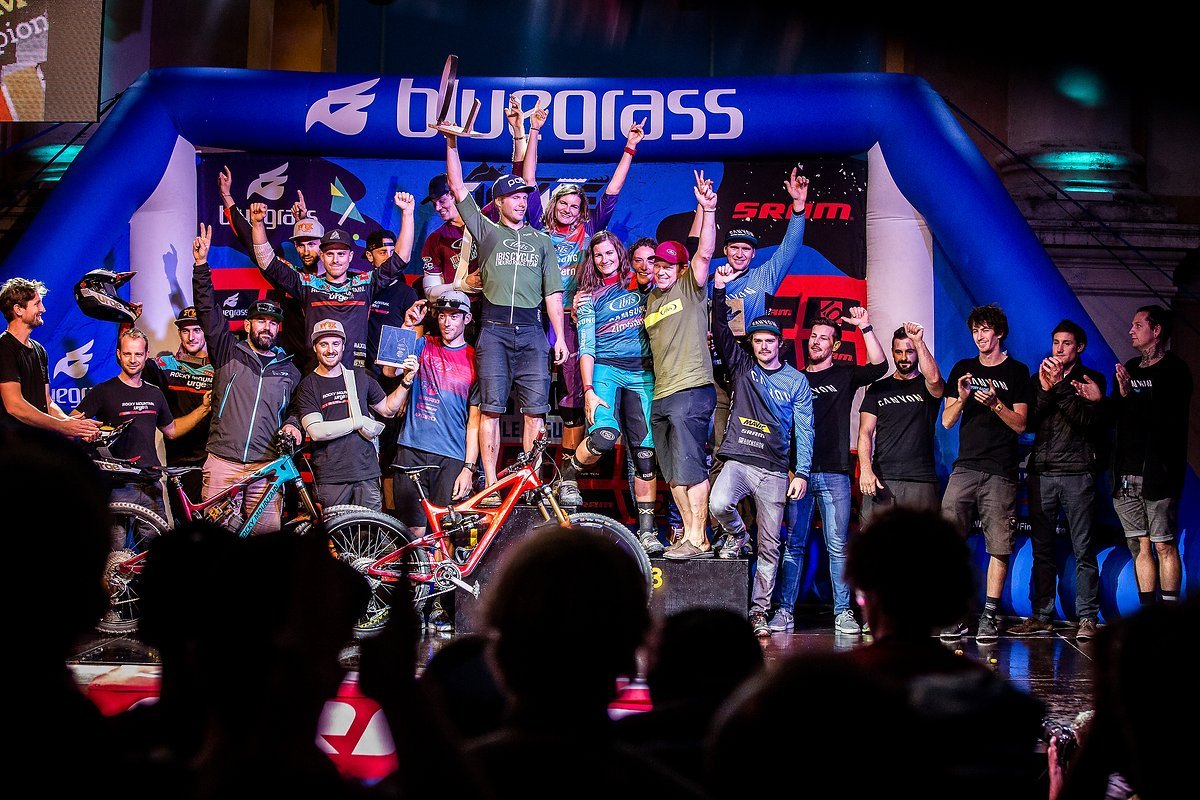 Ibis Cycles Enduro Team ist Overall World Champion! Trotz verpasstem Einzel-Podium gab es etwas zu feiern. Am Ende war es ganz schön knapp mit dem Rocky Mountain Team, Gratulation an das ganze Team und danke für den Top Support an alle Sponsoren! Ibis Cycles Enduro Team ist Overall World Champion! Trotz verpasstem Einzel-Podium gab es etwas zu feiern. Am Ende war es ganz schön knapp mit dem Rocky Mountain Team, Gratulation an das ganze Team und danke für den Top Support an alle Sponsoren!